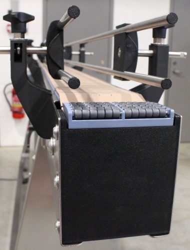 Bottle chain conveyors